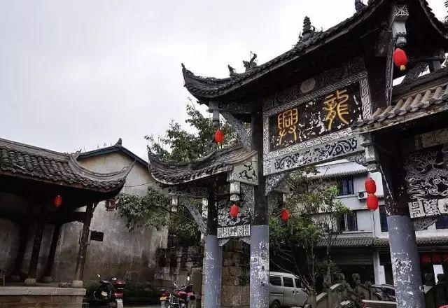 银发经济,见产业还要见事业