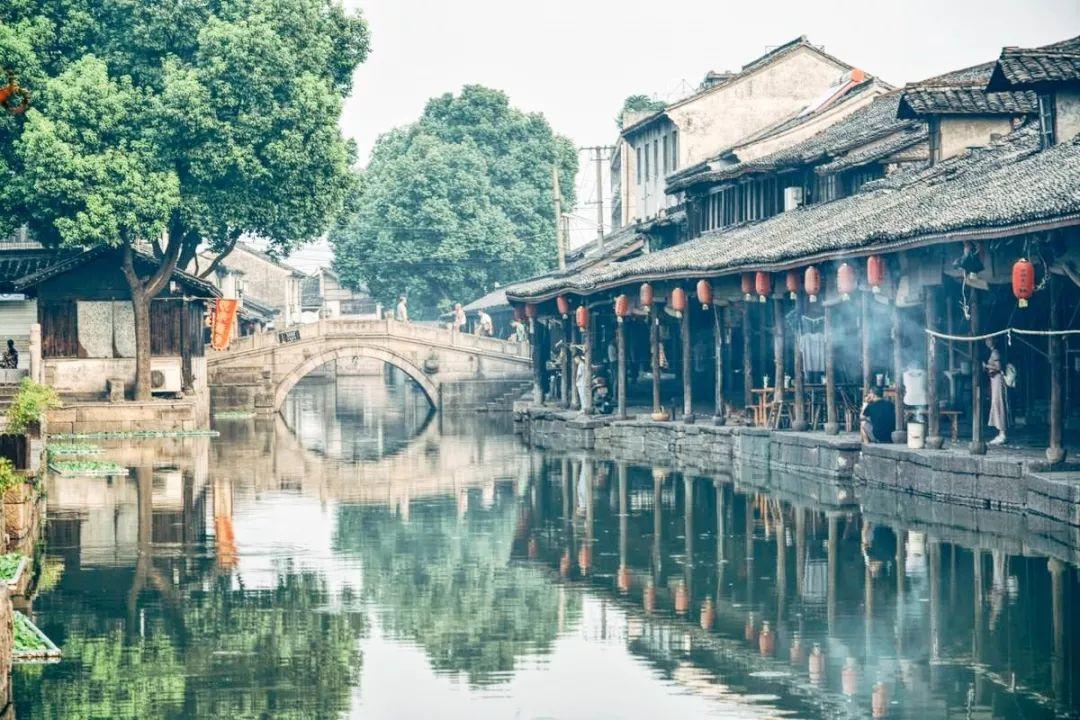 逃出魔术师的房间