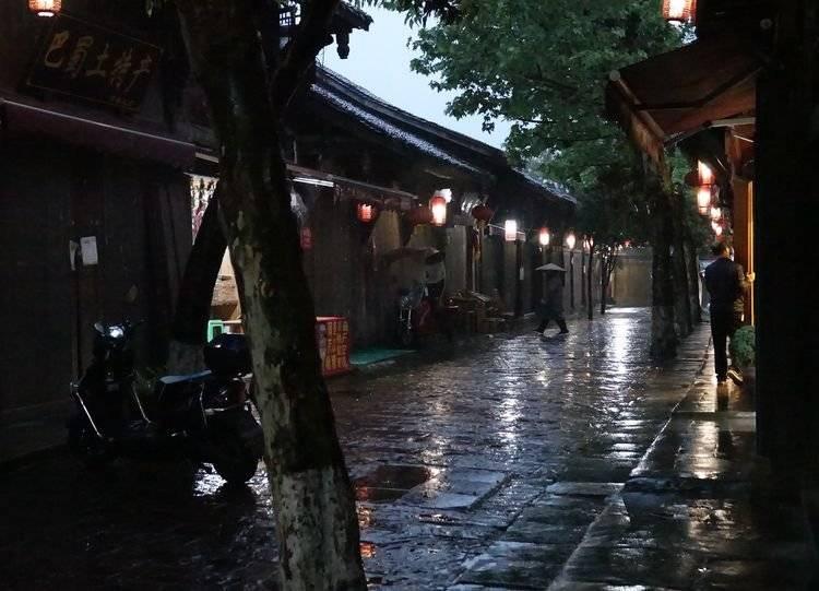 忍无可忍!安切洛蒂罕见发火:2人离队不远了,没有情面可讲